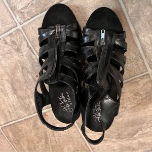 Black wedges lifestyle